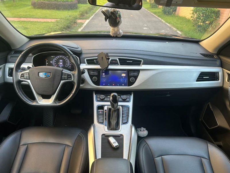 东莞18年吉利博瑞8