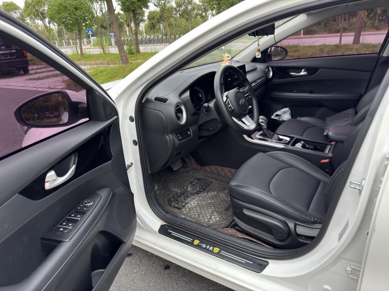 佛山21年起亚K36