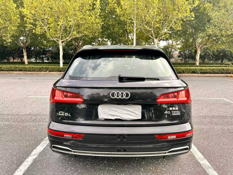 苏州19年奥迪Q59