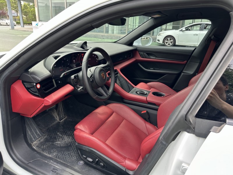 盐城22年保时捷Taycan4