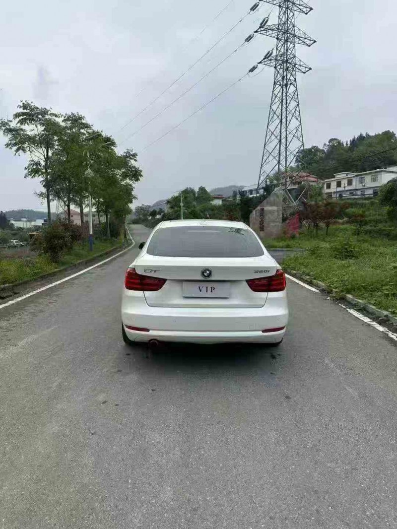 景德镇13年宝马3系9