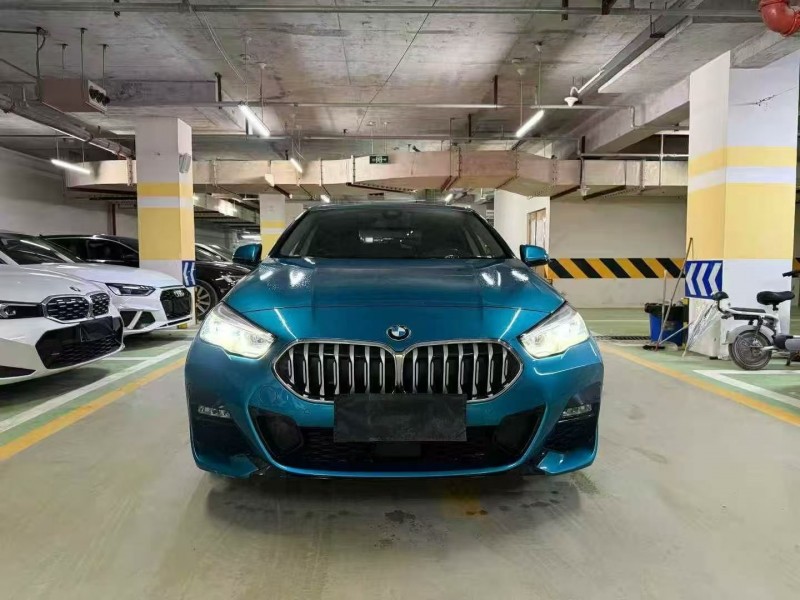 成都22年宝马2系1