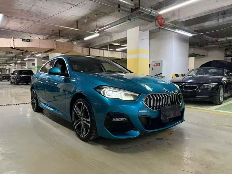 成都22年宝马2系3