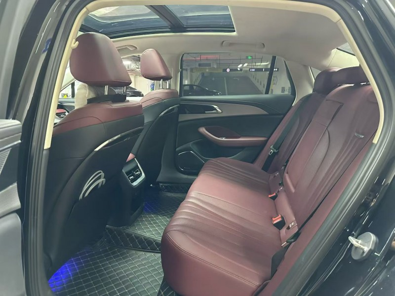 成都23年红旗H54