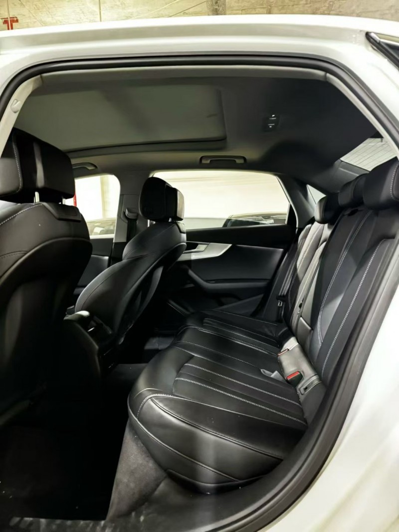 成都24年奥迪A4L4