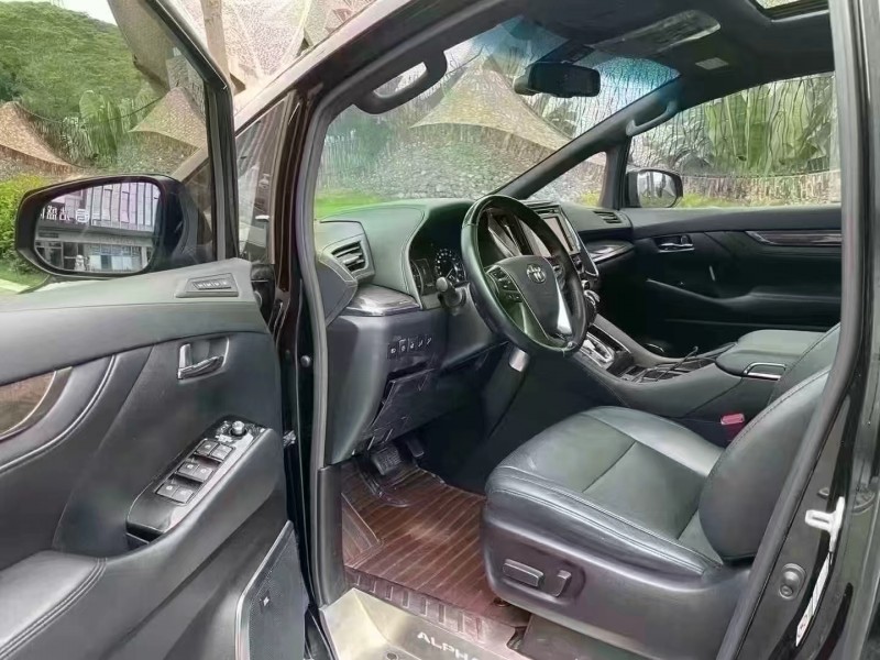 深圳19年丰田埃尔法3