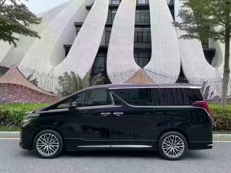 深圳19年丰田埃尔法8