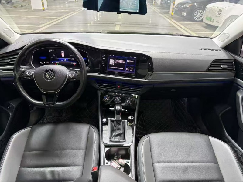 成都21年大众速腾5