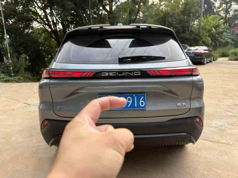 景德镇23年北汽制造魔方9