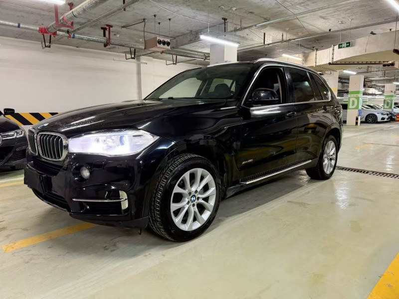 成都17年宝马X52