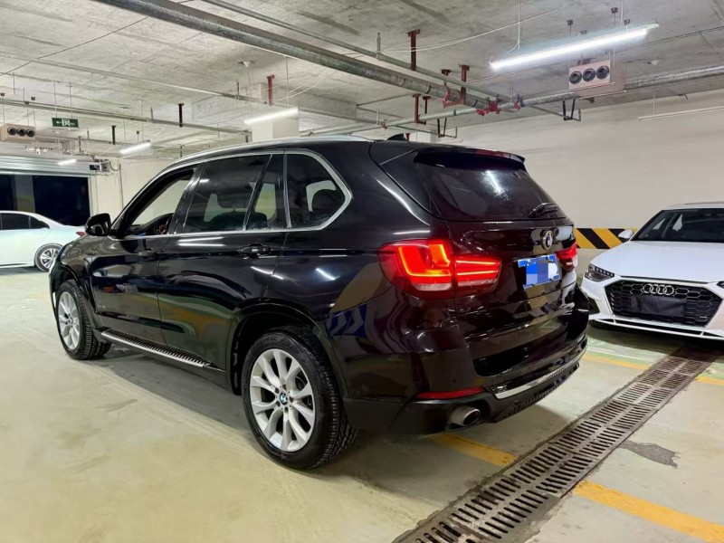 成都17年宝马X58