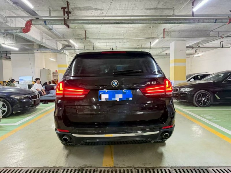 成都17年宝马X59