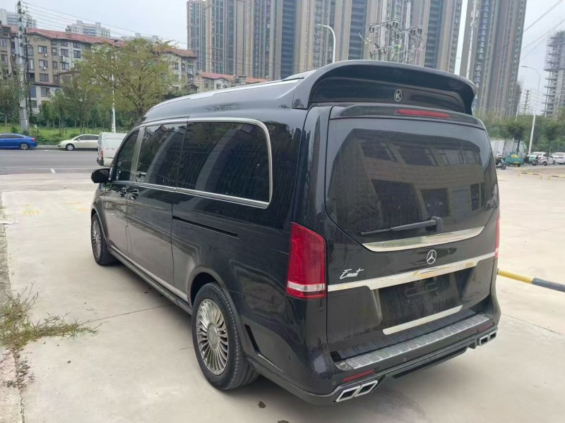 平顶山22年奔驰戴纳肯8