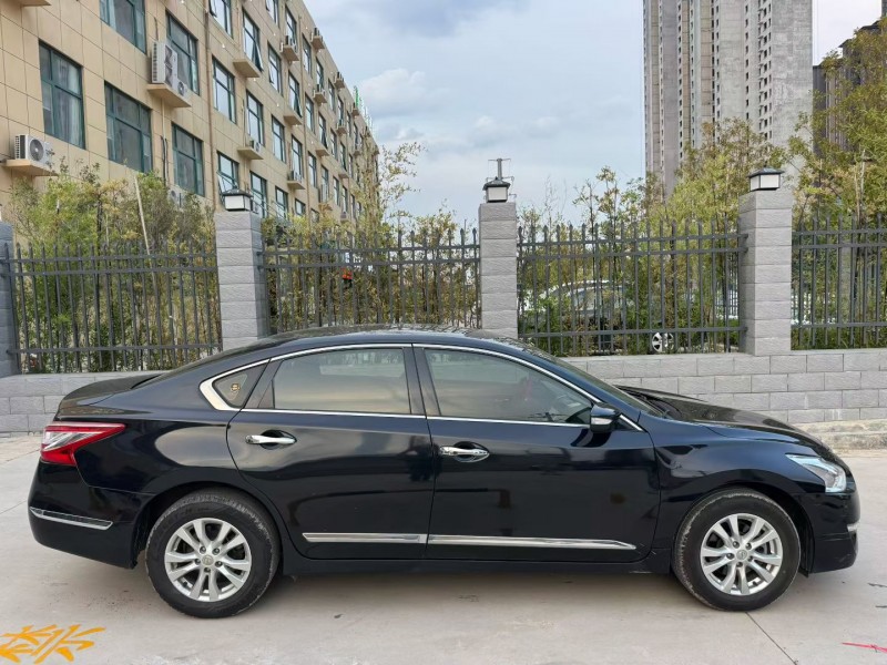 平顶山16年日产天籁2