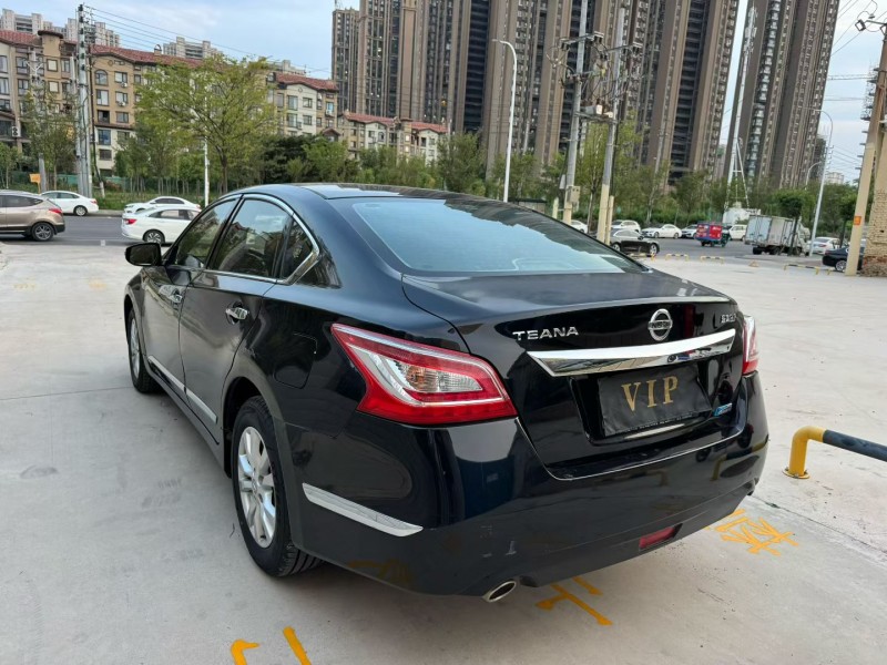 平顶山16年日产天籁8