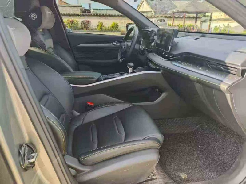 黔南24年吉利星瑞6