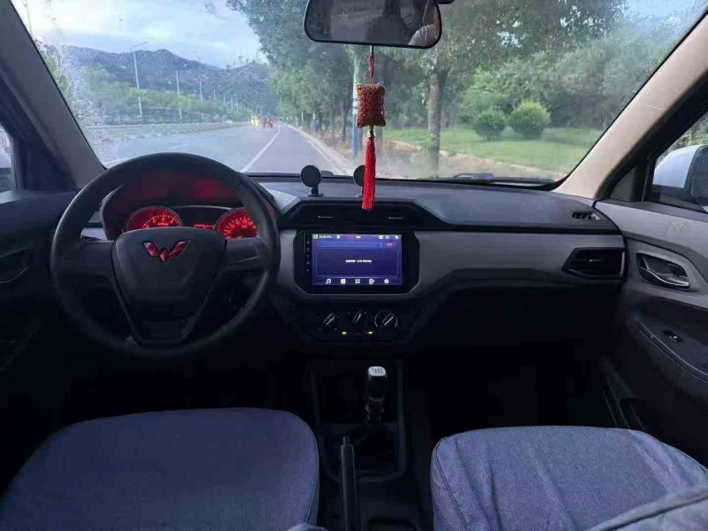 三明21年五菱汽车宏光6