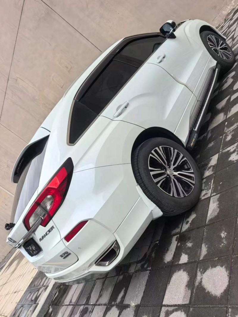 营口17年本田冠道4