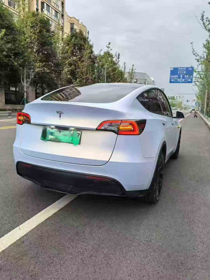 广元21年特斯拉MODEL Y8