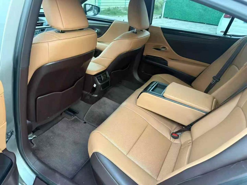 深圳20年雷克萨斯ES4