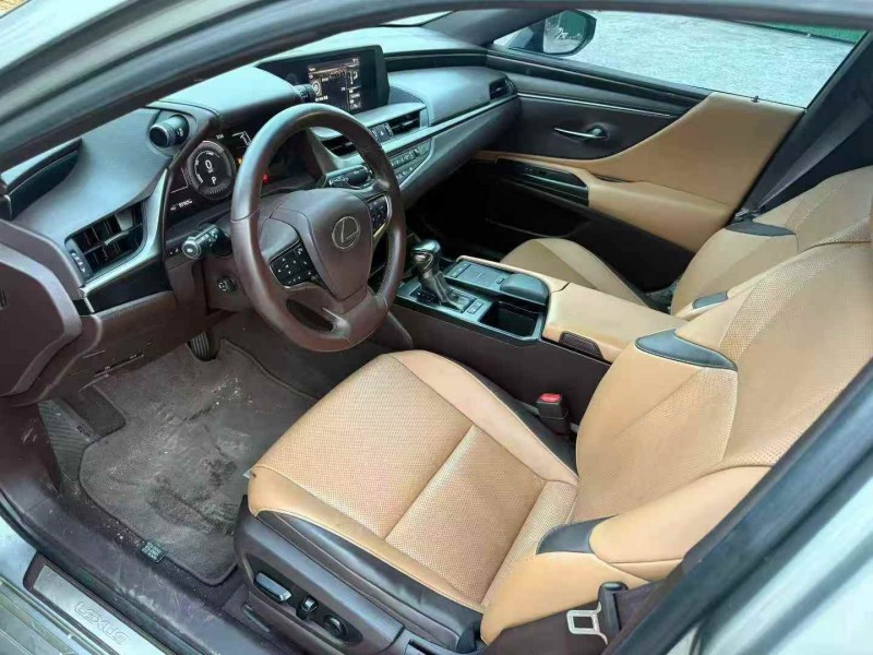 深圳20年雷克萨斯ES5