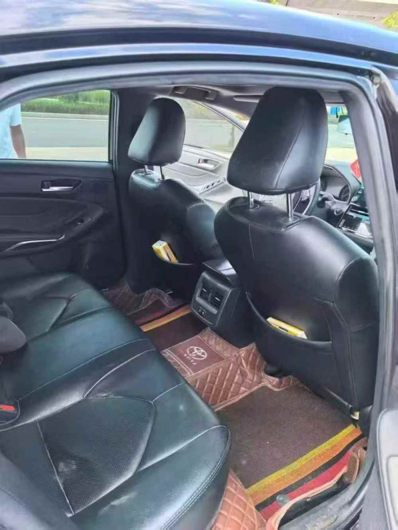 温州22年丰田亚洲龙7