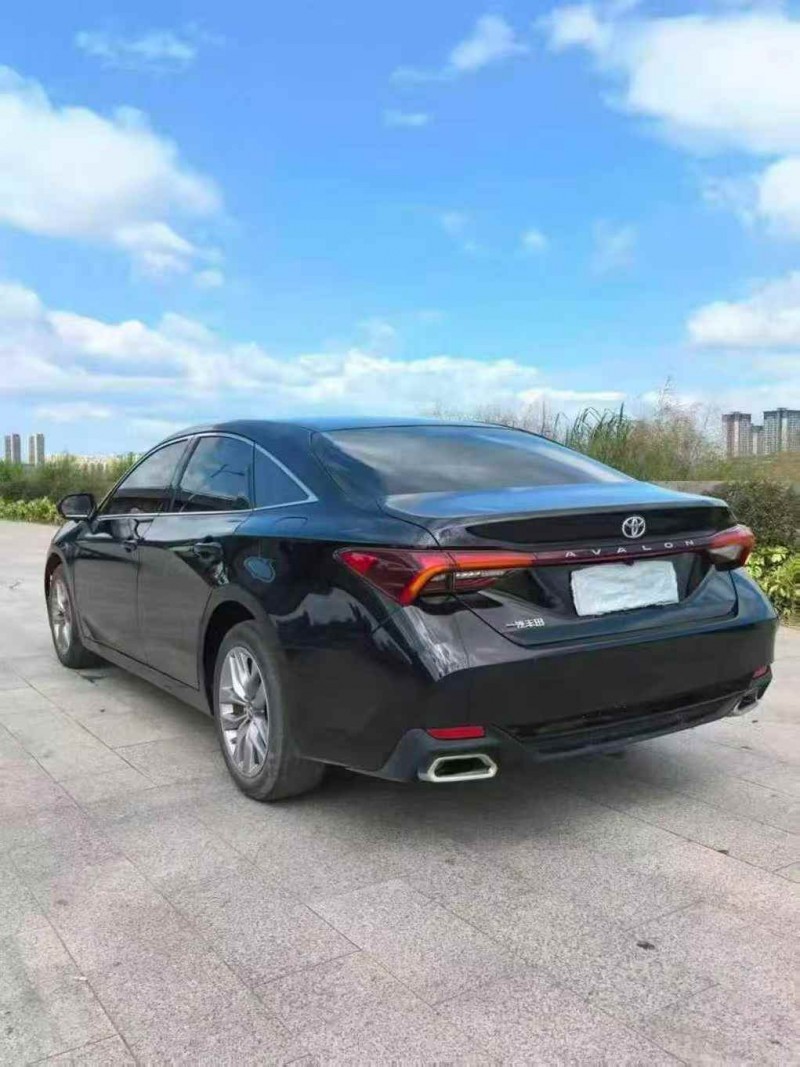 温州22年丰田亚洲龙8