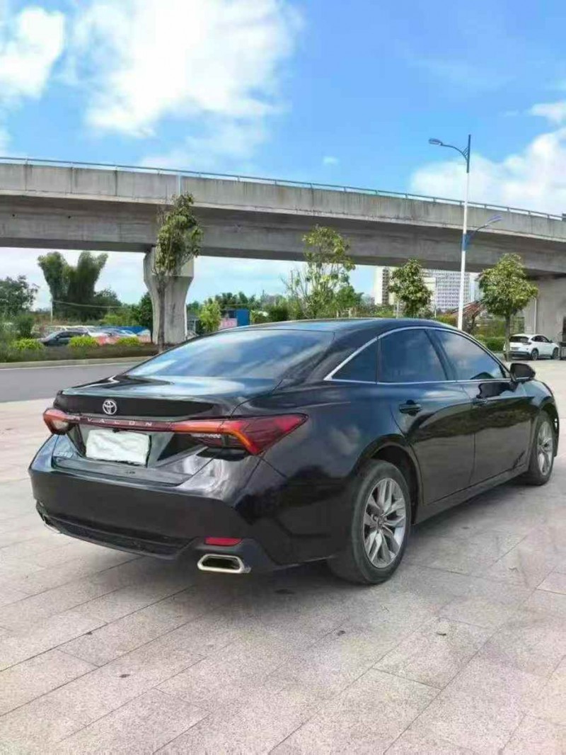 温州22年丰田亚洲龙9