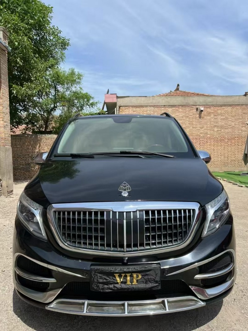 平凉18年奔驰威霆1