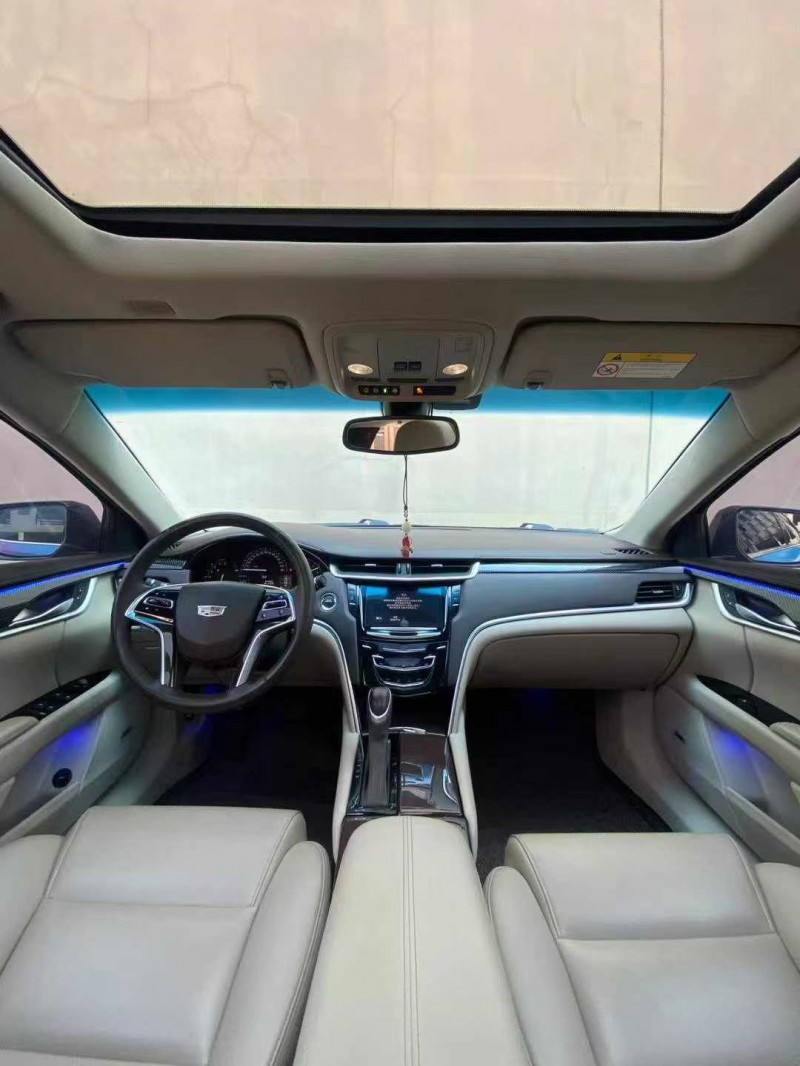 营口17年凯迪拉克XTS3