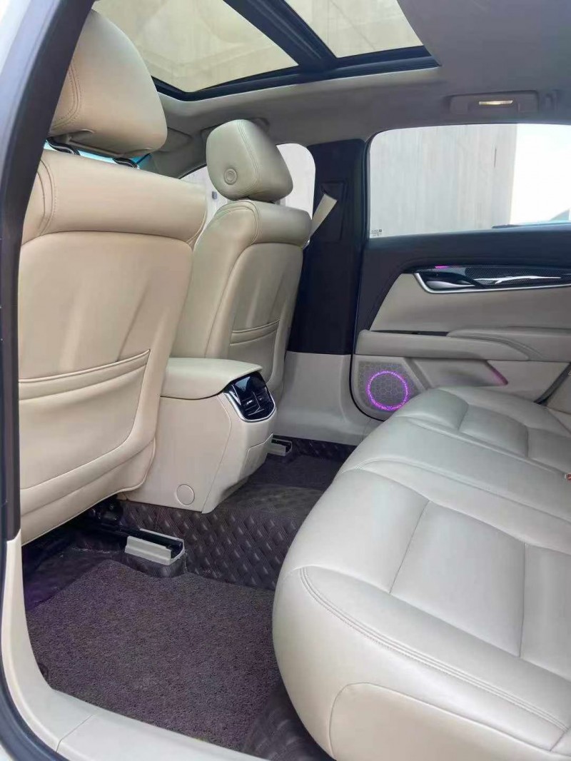 营口17年凯迪拉克XTS4