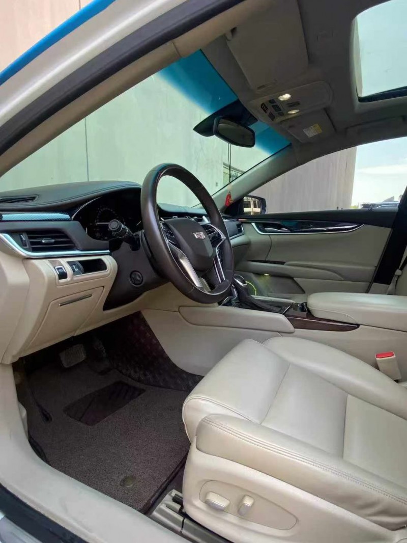 营口17年凯迪拉克XTS8