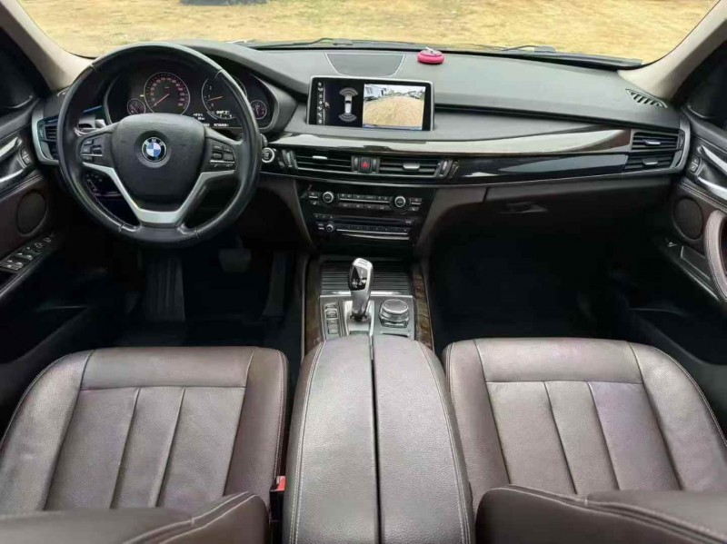 济南17年宝马X56