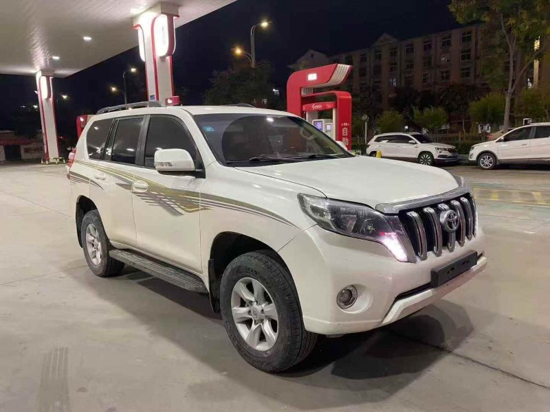 淄博12年丰田普拉多3