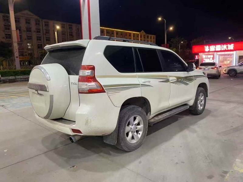 淄博12年丰田普拉多7