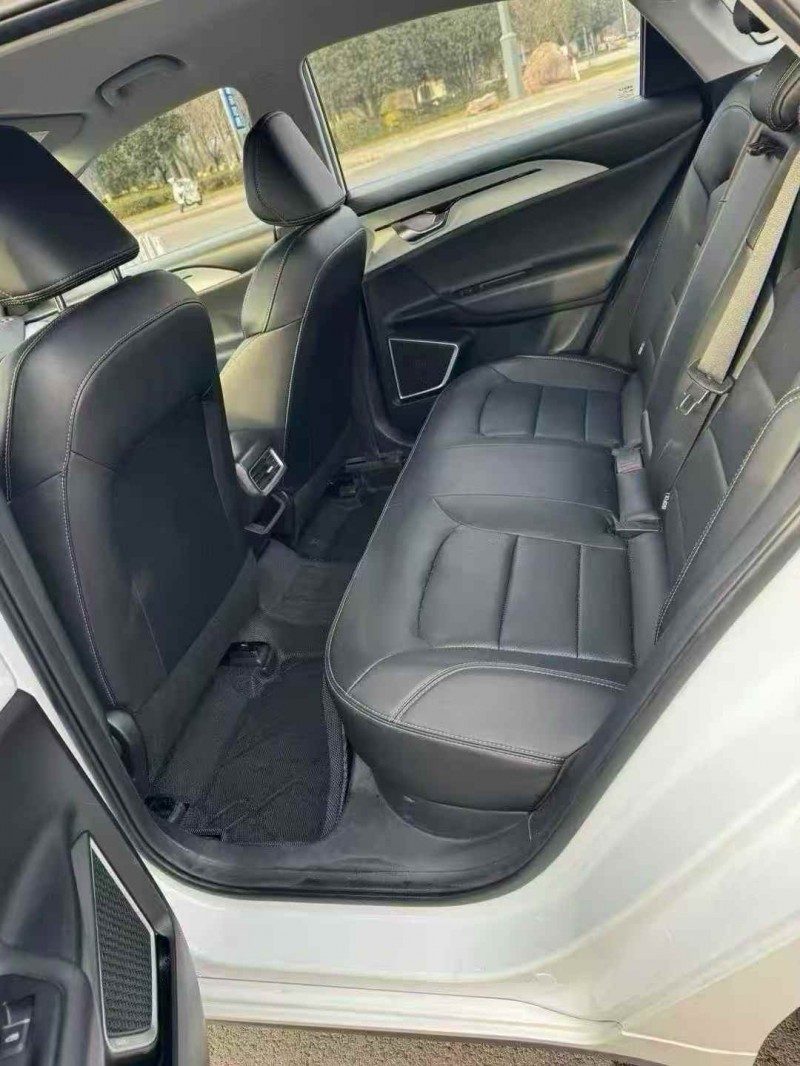 洛阳23年吉利几何5