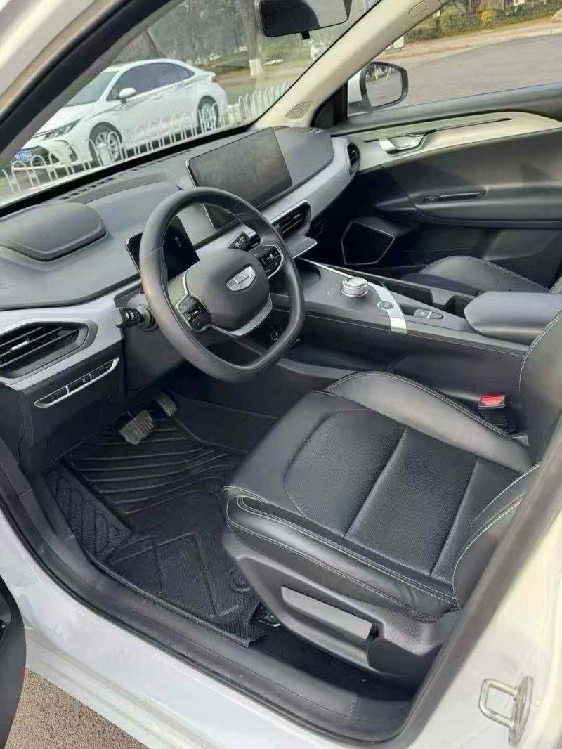 洛阳23年吉利几何6