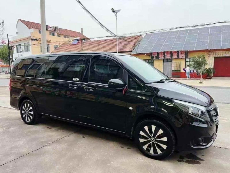 临沂23年奔驰威霆3