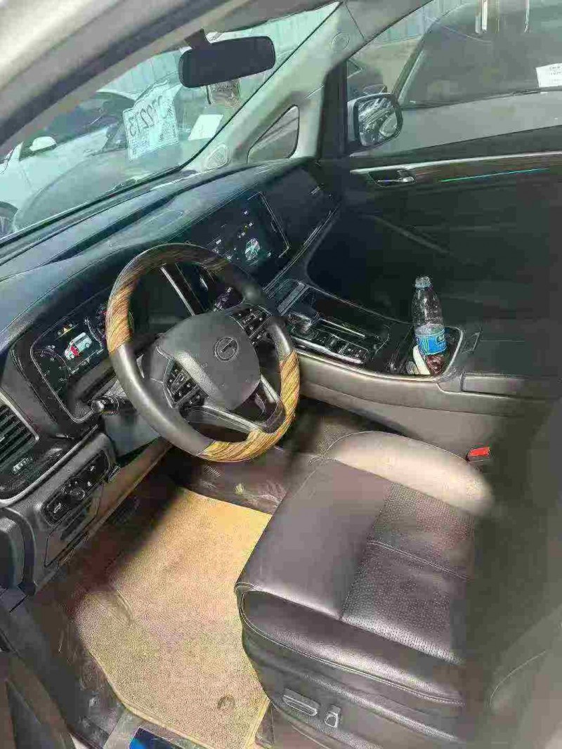 天津22年传祺M85