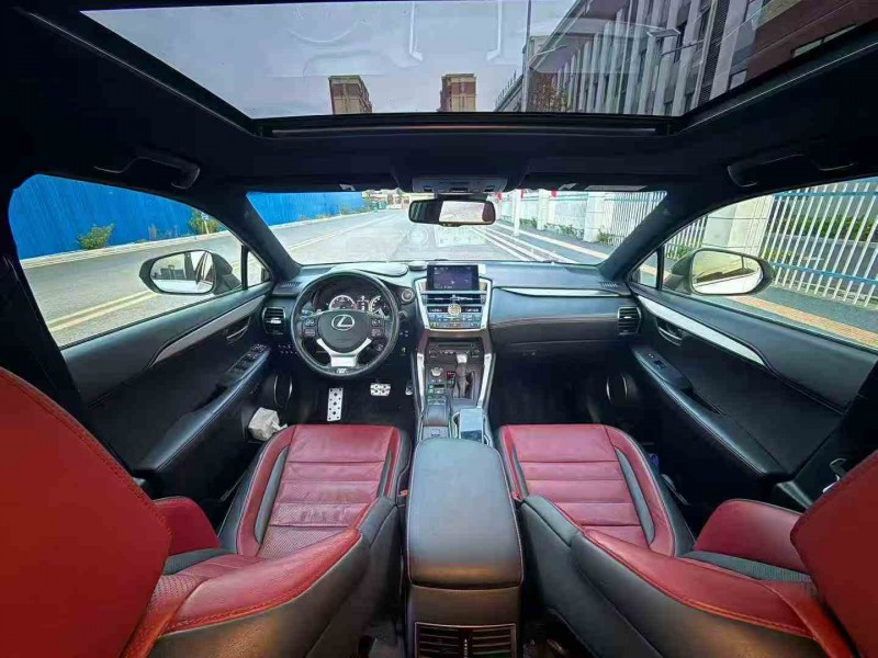 九江15年雷克萨斯NX5