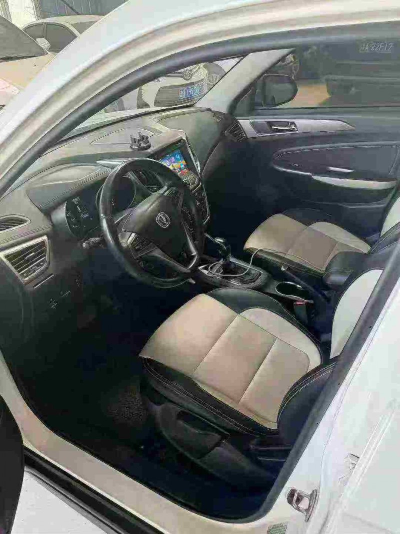 天津18年长安汽车CS552