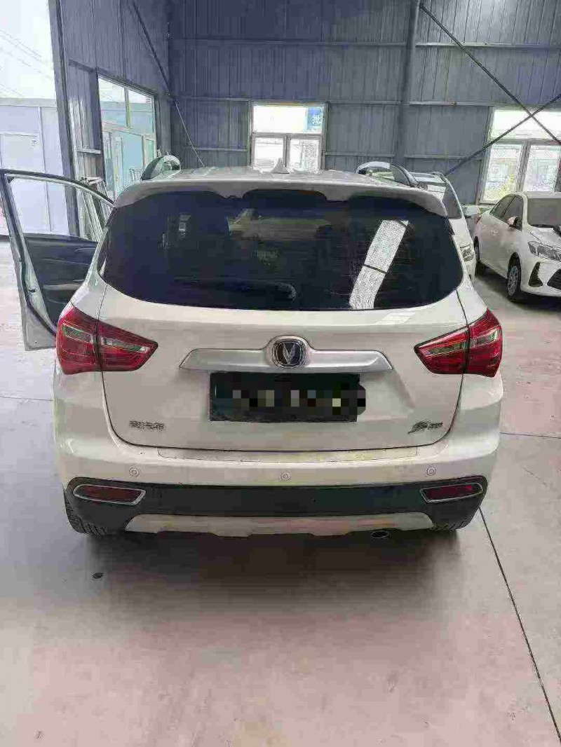 天津18年长安汽车CS557