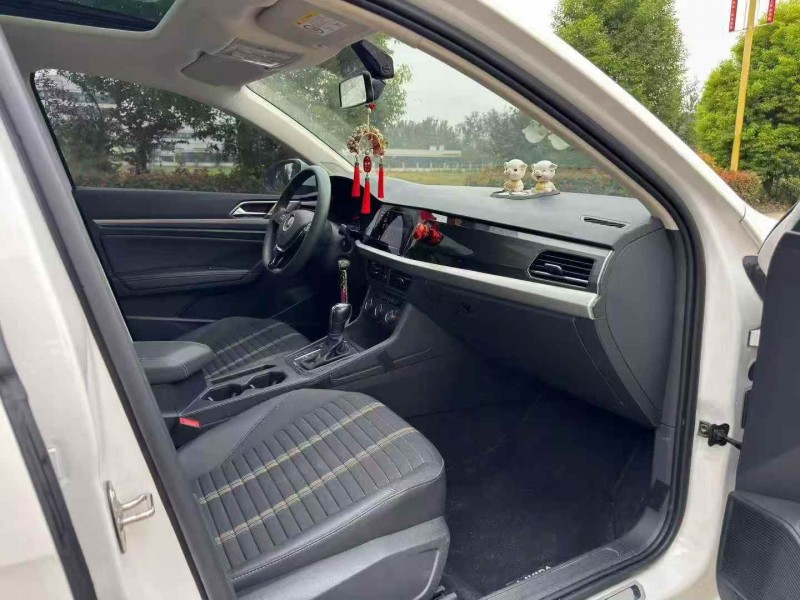 苏州20年大众朗逸6