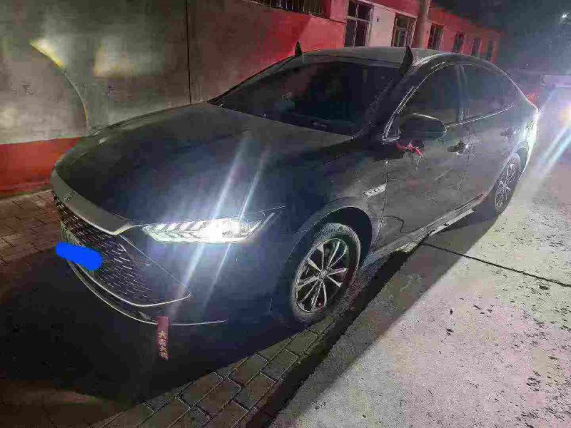 天津25年比亚迪秦3