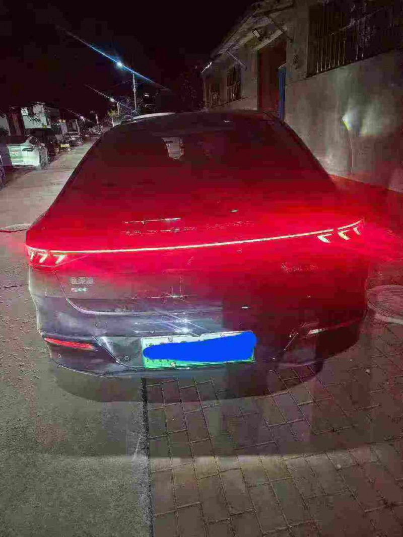 天津25年比亚迪秦6