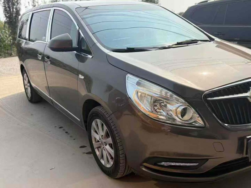 天津17年别克GL83