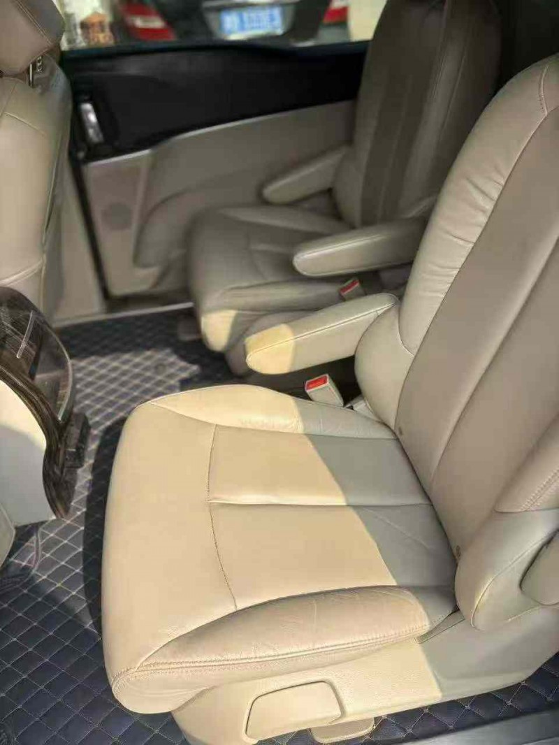 天津17年别克GL85