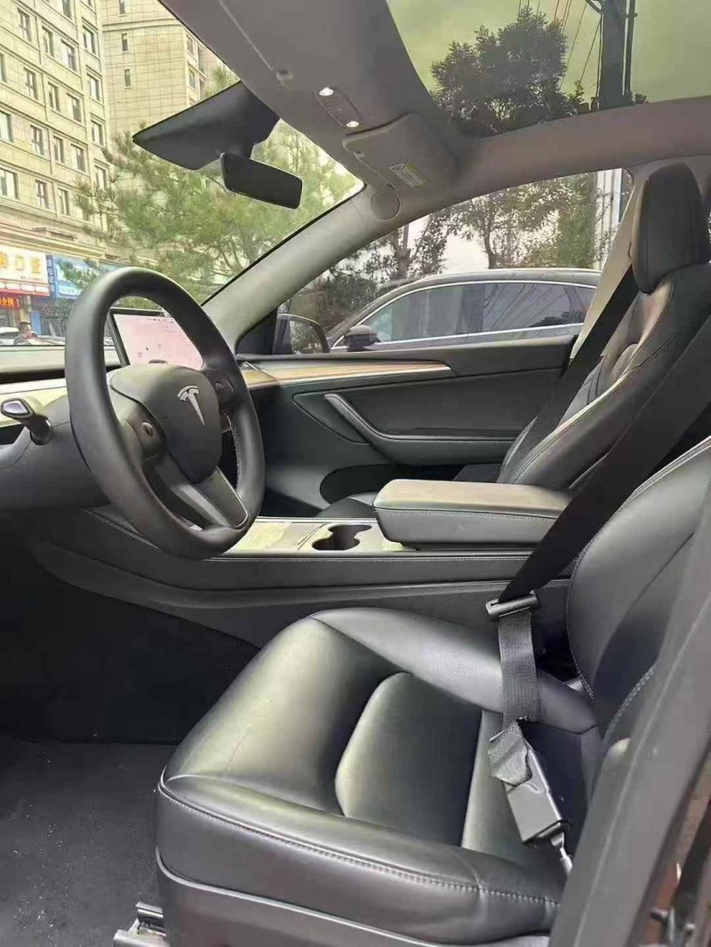 德州23年特斯拉MODEL Y4