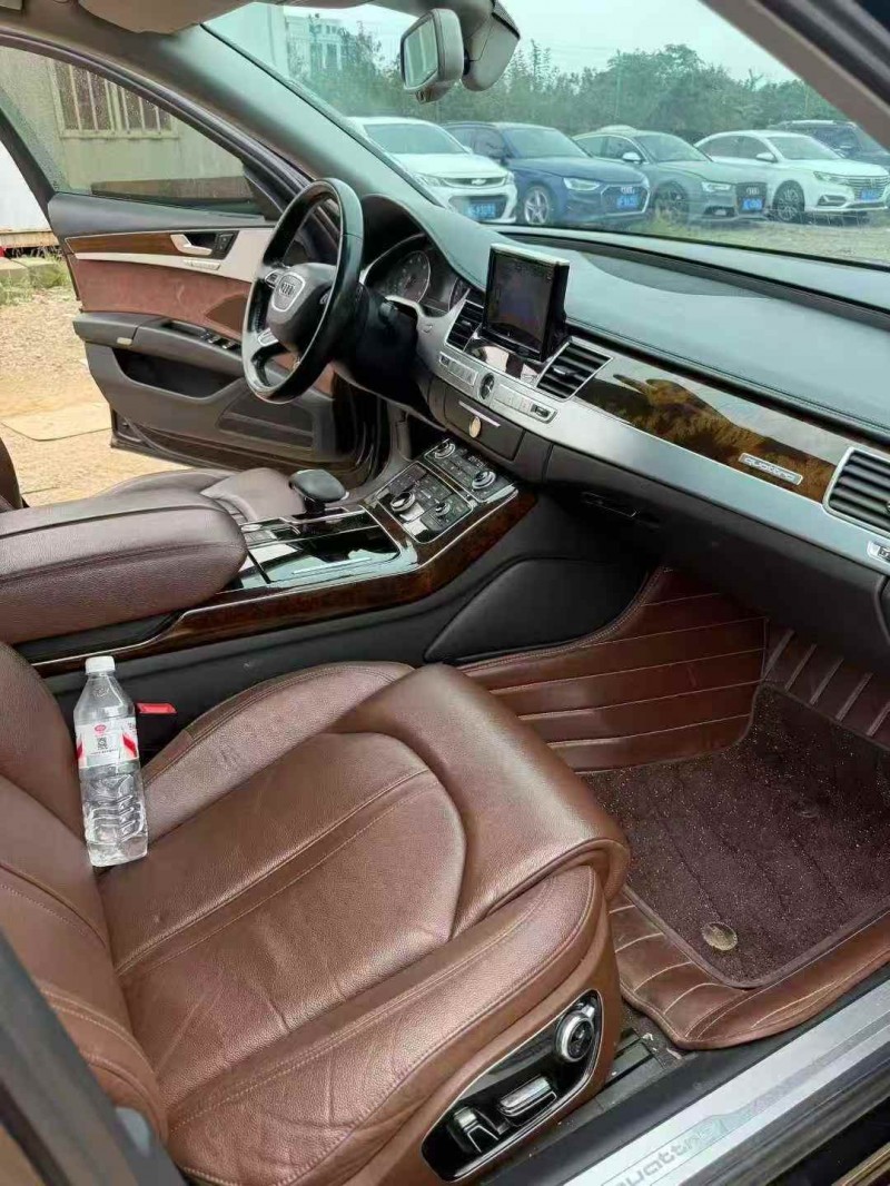 济南16年奥迪A8L5