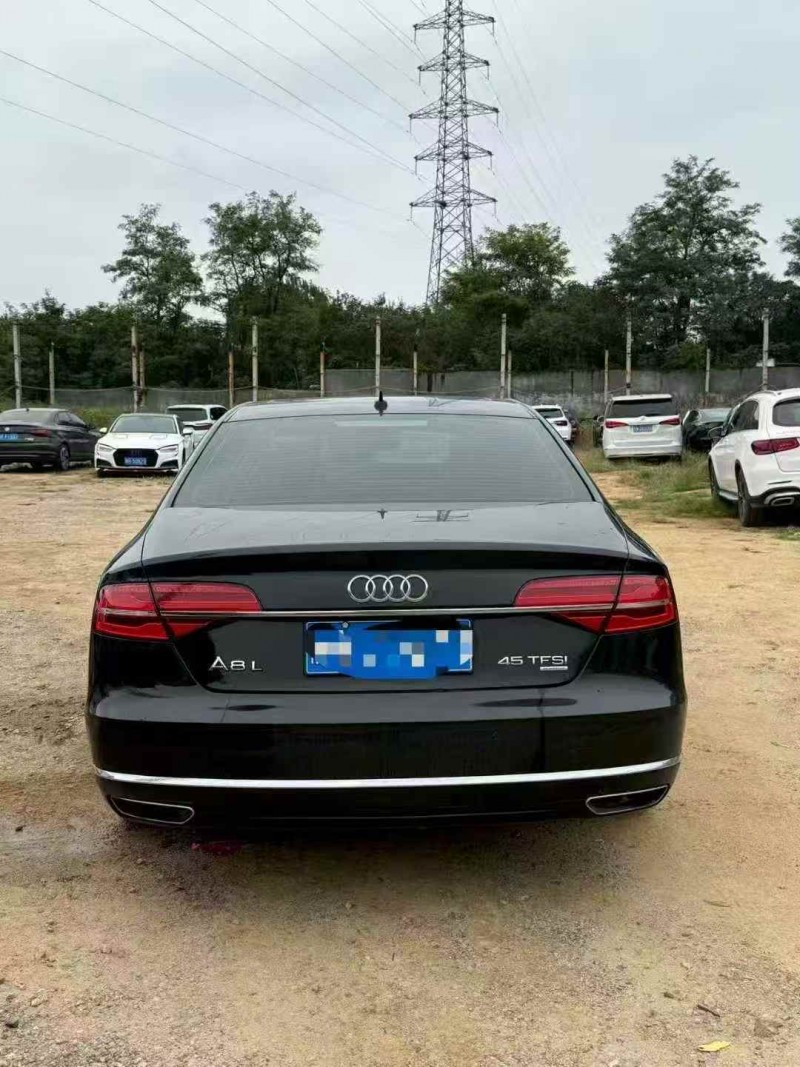 济南16年奥迪A8L8